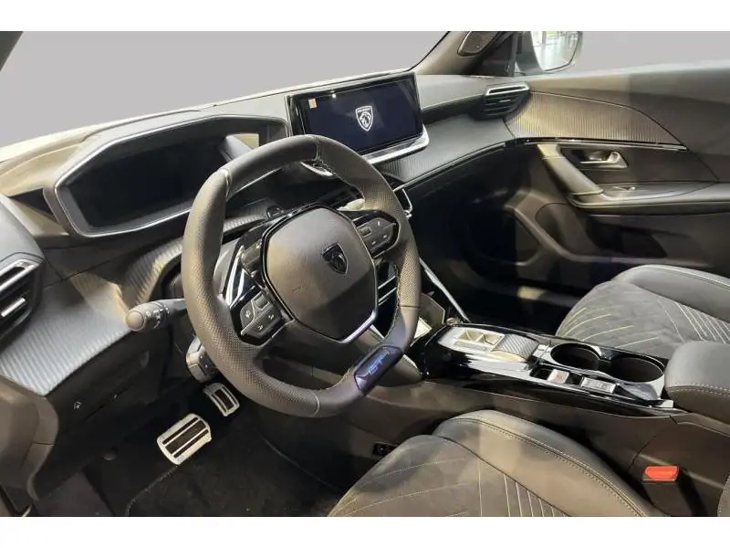 VEHICLE__CONDITION_SERVICE Peugeot 2008 GT WHITE 9