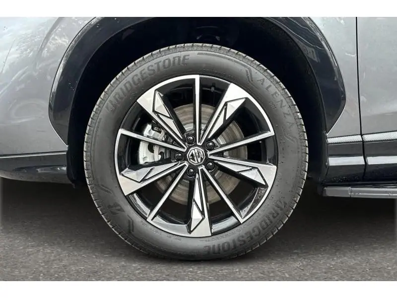 VEHICLE__CONDITION_SERVICE MG HS Luxury PHEV GREY 28