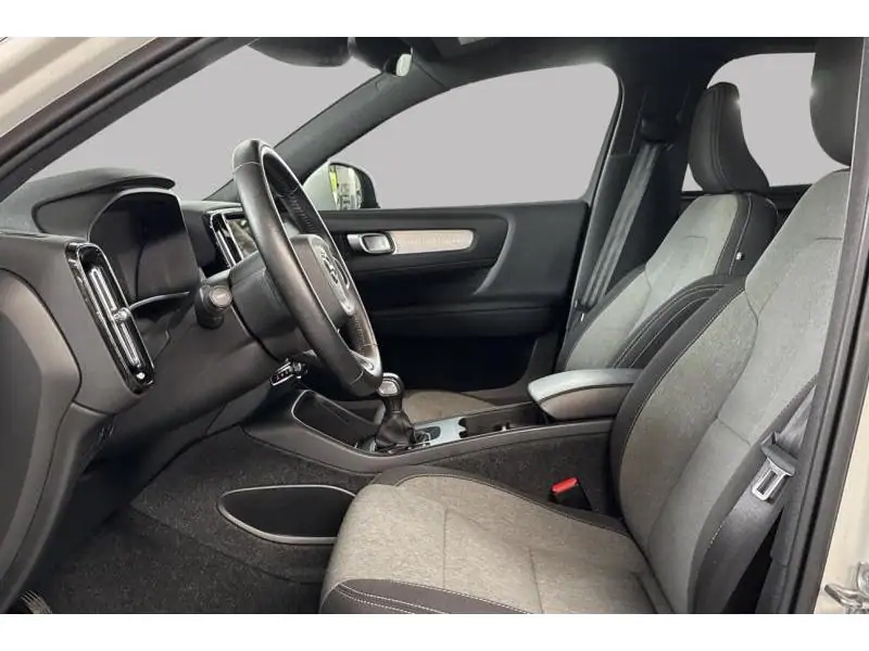 Occasion Volvo XC40 T2 WHITE 10