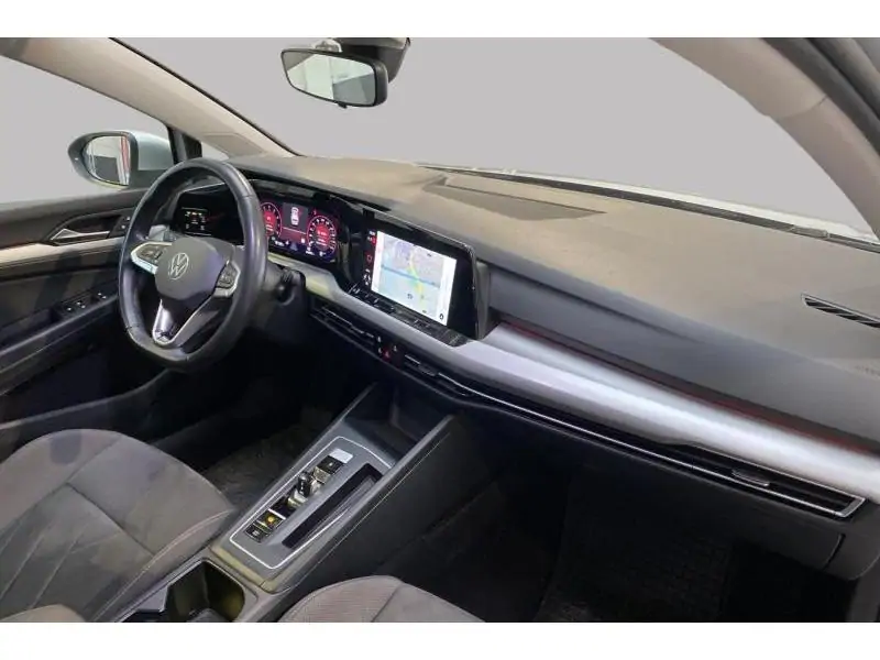 Occasion Volkswagen Golf VIII Life 1.0 TSI DSG GREY 2