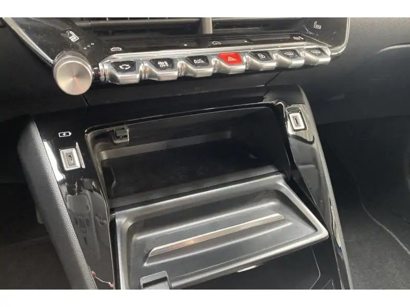 VEHICLE__CONDITION_SERVICE Peugeot 208 ALLURE BLUE 39