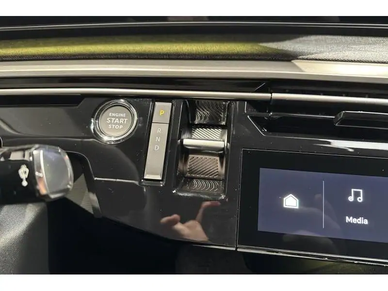 VEHICLE__CONDITION_SERVICE Peugeot 3008 E-3008 ALLURE GREY 16