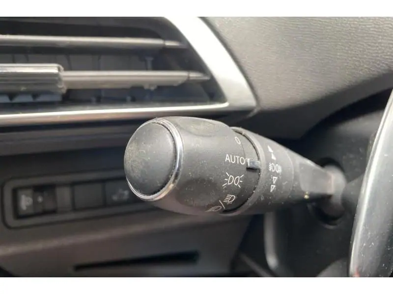 Occasion Peugeot 3008 II Allure WHITE 26