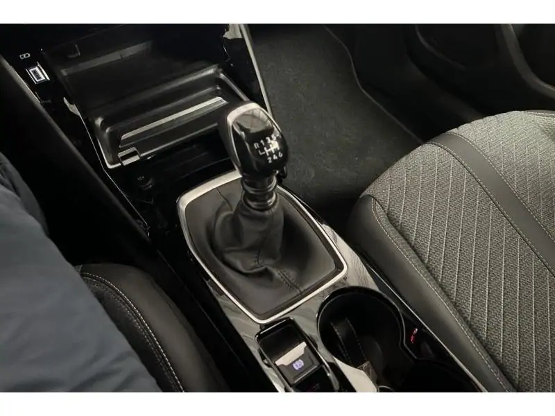 Occasion Peugeot 2008 SUV 1.2 MANUAL GREY 16