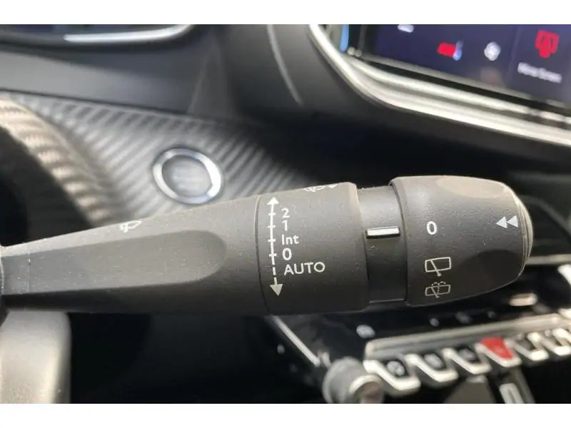 Occasion Peugeot 2008 Allure RED 28