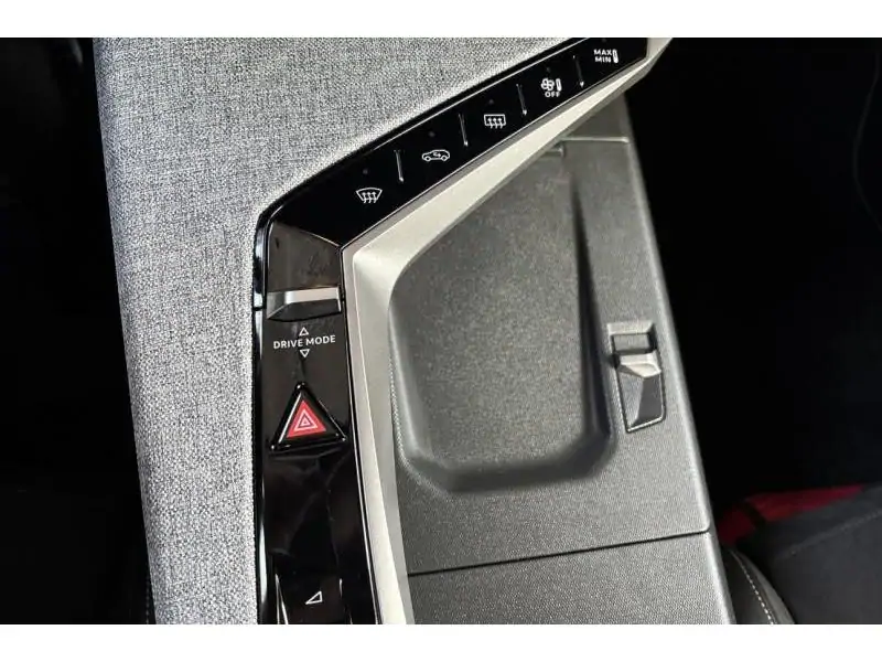 VEHICLE__CONDITION_SERVICE Peugeot 5008 GT GREY 26