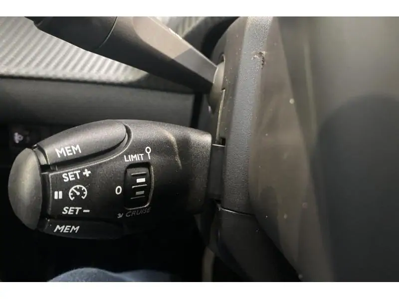 VEHICLE__CONDITION_SERVICE Peugeot 208 ENVY*Véh. de Direction! GREY 24