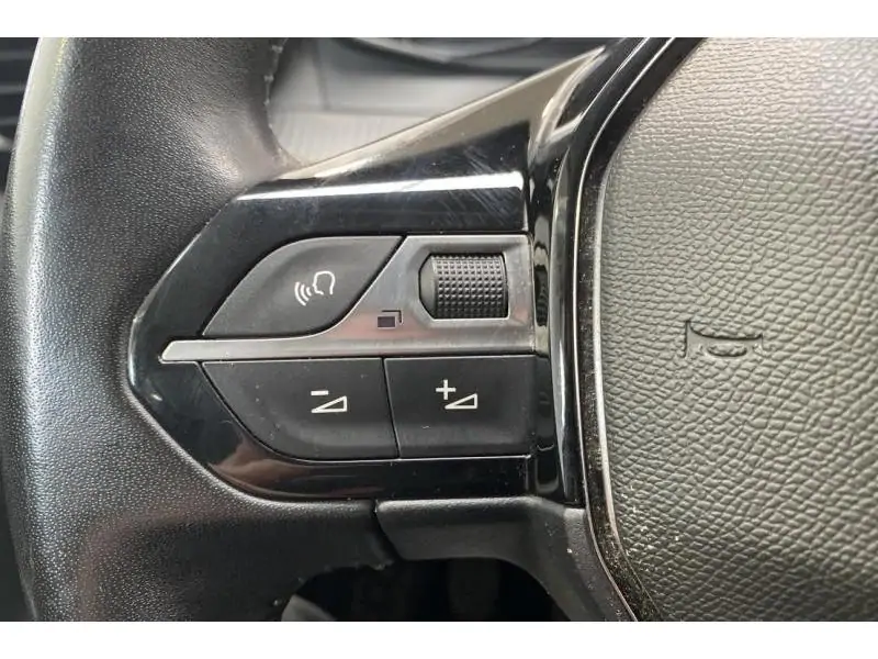 Occasion Peugeot 208 Active WHITE 21