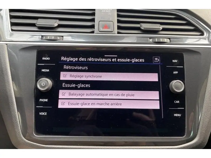 Occasion Volkswagen Tiguan Life GREY 32