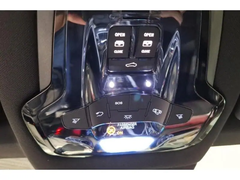 VEHICLE__CONDITION_SERVICE Alfa Romeo Tonale Hybrid 160 Tributo Italiano WHITE 21