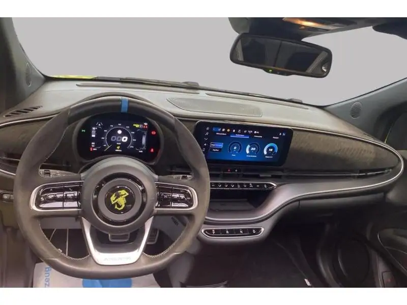 VEHICLE__CONDITION_SERVICE Abarth 500e LIMITED EDITION SCORPIONISSIMA YELLOW 11
