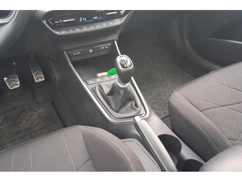 Occasion Hyundai Bayon Berline MANUAL BLUE 16