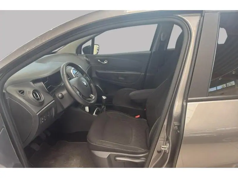 Occasion Renault Captur Berline 0.9 MANUAL GREY 11