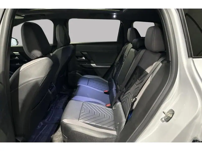 VEHICLE__CONDITION_SERVICE Jeep Compass Compass Elektrisch-First Edition 213pk WHITE 18