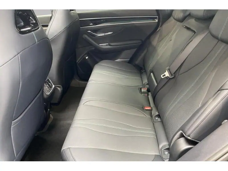 Occasion BYD Seal U DM-I DM-i 218 PHEV BOOST 2WD BLACK 18