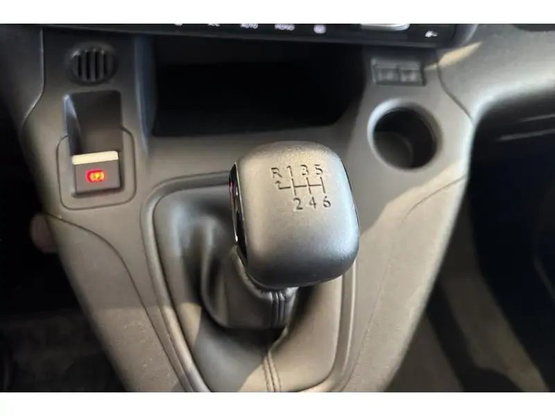 Occasion Peugeot Partner Asphalt - Camera - GPS - Carpl GREY 25