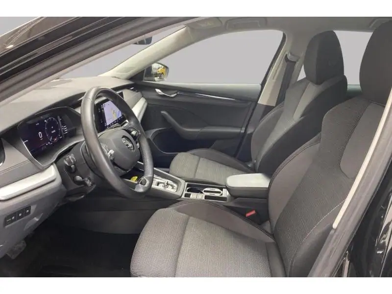 Occasie Skoda Octavia Ambition BLACK 10