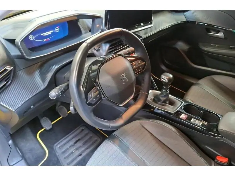 Occasion Peugeot 208 Allure Pack Gps YELLOW 9