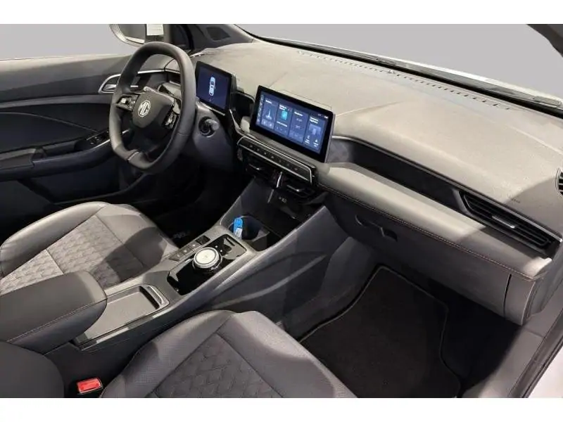 VEHICLE__CONDITION_SERVICE MG MG3 HYBRID+ LUXURY 194 pk WHITE 2