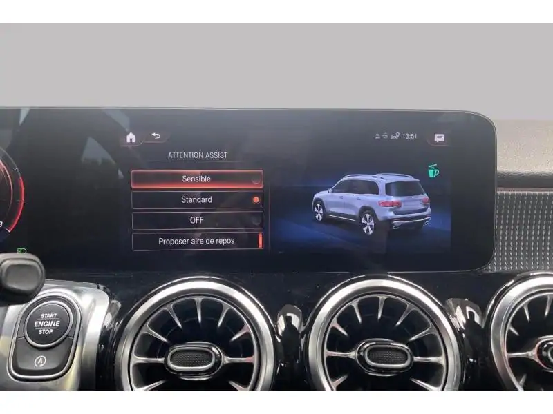 Occasion Mercedes-Benz GLB 200 Pano - Camera - CarPlay BLACK 31