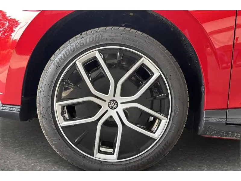 VEHICLE__CONDITION_SERVICE MG MG4 LUXURY TROPHY EXTENDED RANGE 77kW 520 KM RED 20