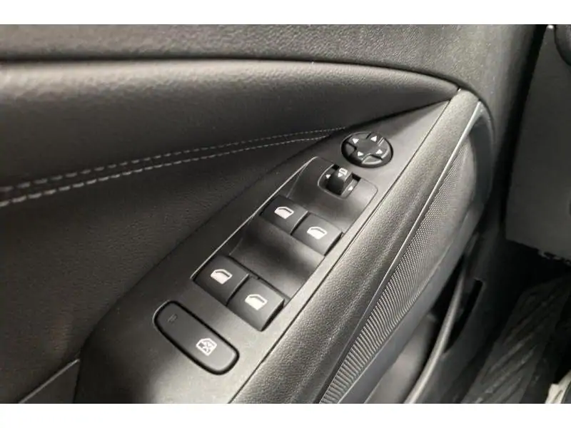 Occasion Opel Crossland Elegance BLACK PACK GREY 17