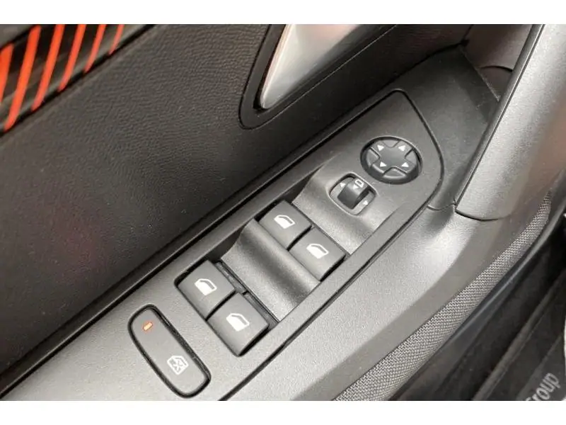 Occasion Peugeot 2008 Active Pack* GPS Détecteurs arr. GREY 17