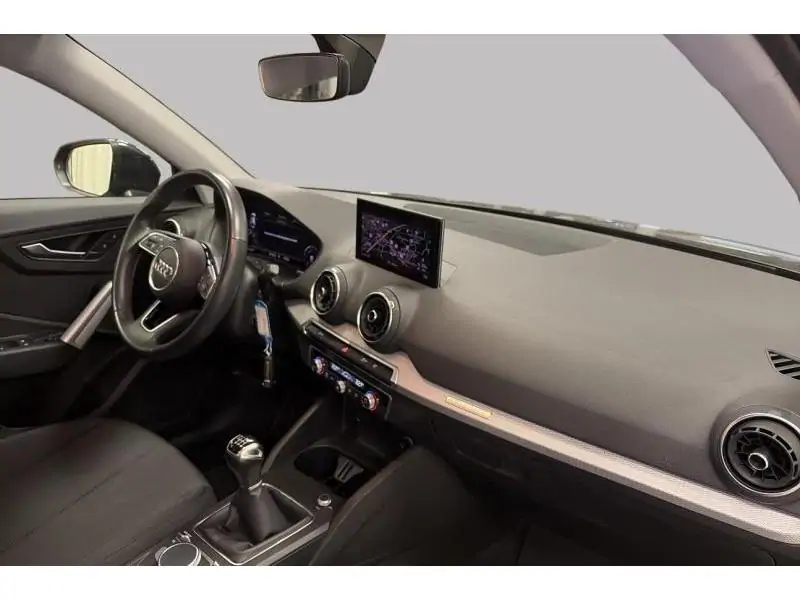 Occasion Audi Q2 30 TDI Attraction GREY 2