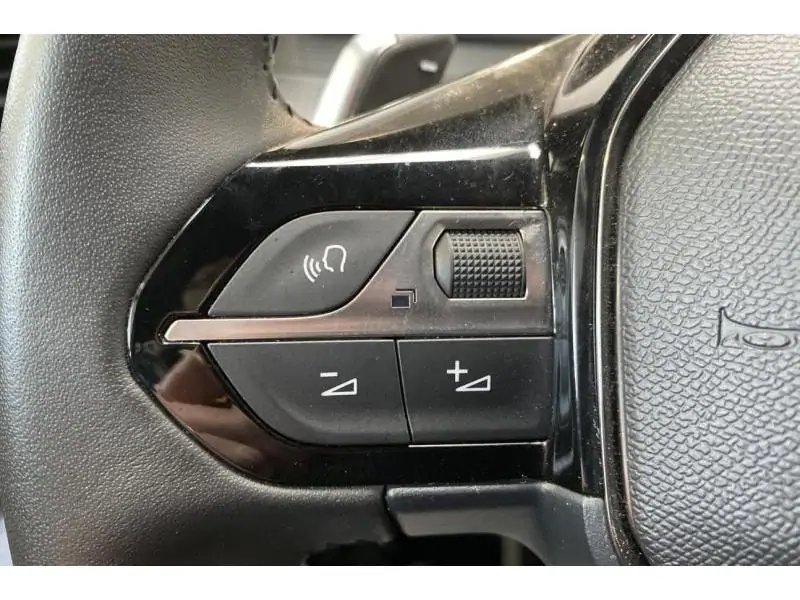 Occasion Peugeot 2008 Allure*GPS Détecteurs obs. BLUE 24
