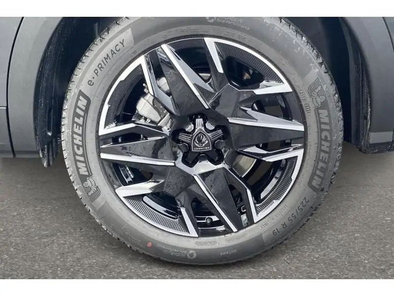 Occasie Peugeot 5008 ALLURE 7pl + trekhaak GREY 18