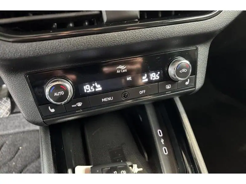 Occasion Skoda Kamiq Berline MANUAL BLACK 15