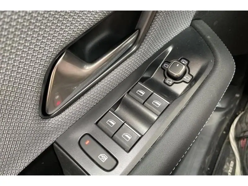 VEHICLE__CONDITION_SERVICE Opel Grandland GS Plug In Hybrid BLACK 17