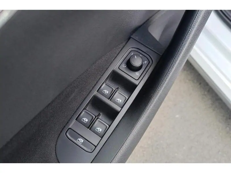 Occasion Skoda Kamiq SUV 1.0 essence AUTO WHITE 17