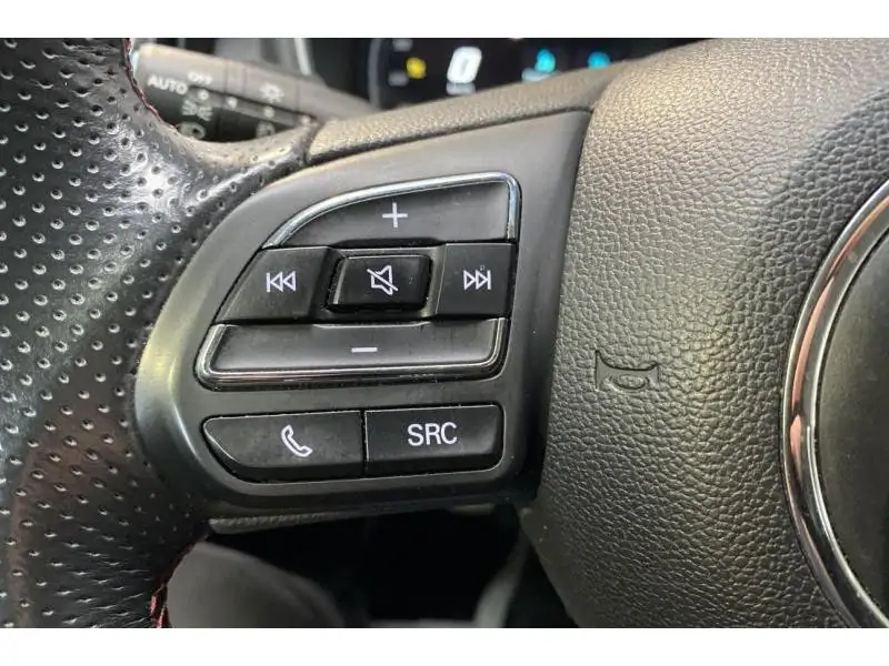 Occasion MG HS LUXURY 1.5 T-GDI DCT BLACK 24