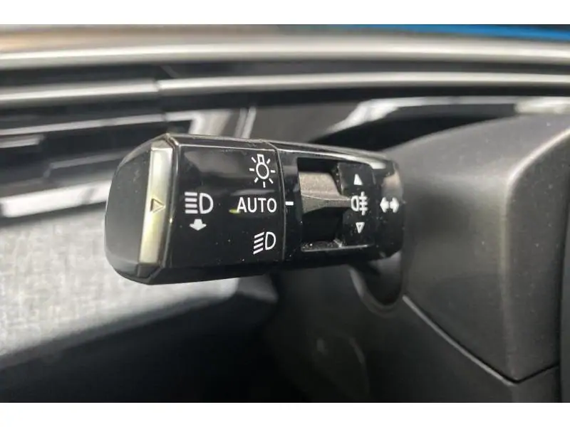 VEHICLE__CONDITION_SERVICE Peugeot 3008 ALLURE BLUE 23