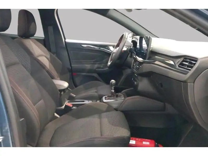 Occasion Ford Focus ST Line BLUE 8