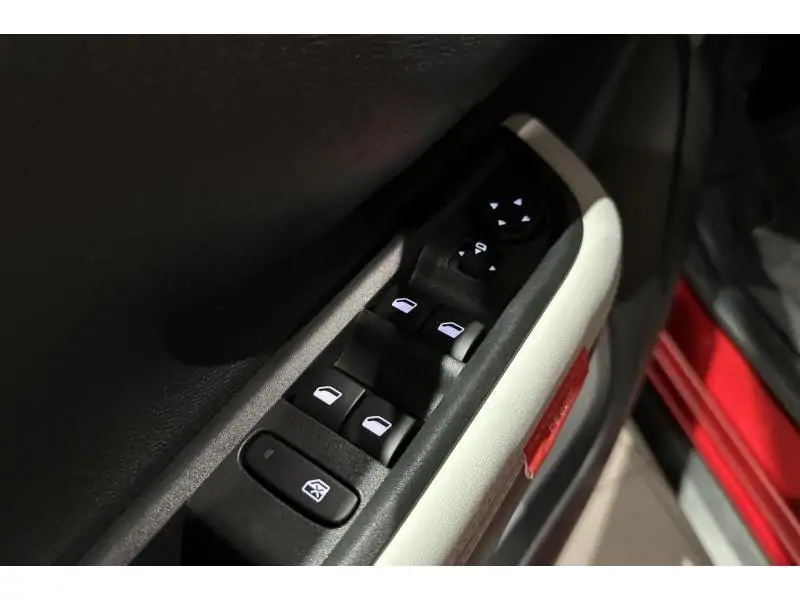 VEHICLE__CONDITION_SERVICE Citroen C3 MAX RED 17