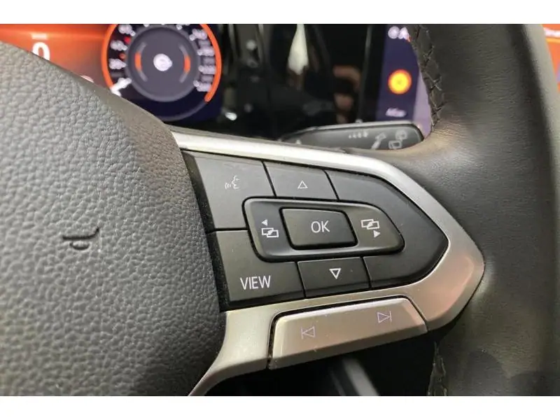 Occasion Volkswagen Golf VIII Life GREY 23