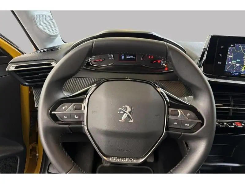 Occasion Peugeot 208 style YELLOW 12
