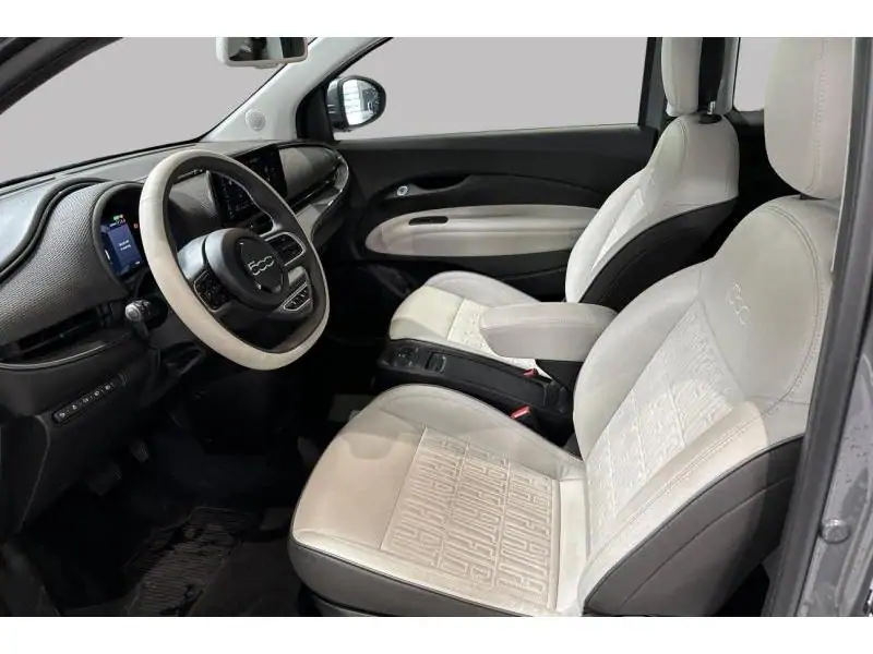 VEHICLE__CONDITION_SERVICE Fiat 500e La Prima Bocelli 3+1 GREY 10