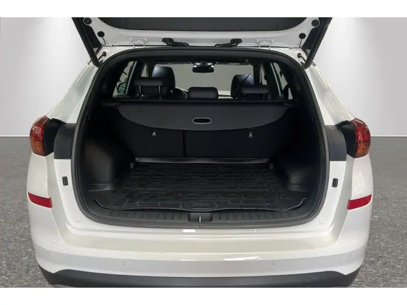 Occasion Hyundai Tucson 1.6 CRDi Shine N-line sensation WHITE 19