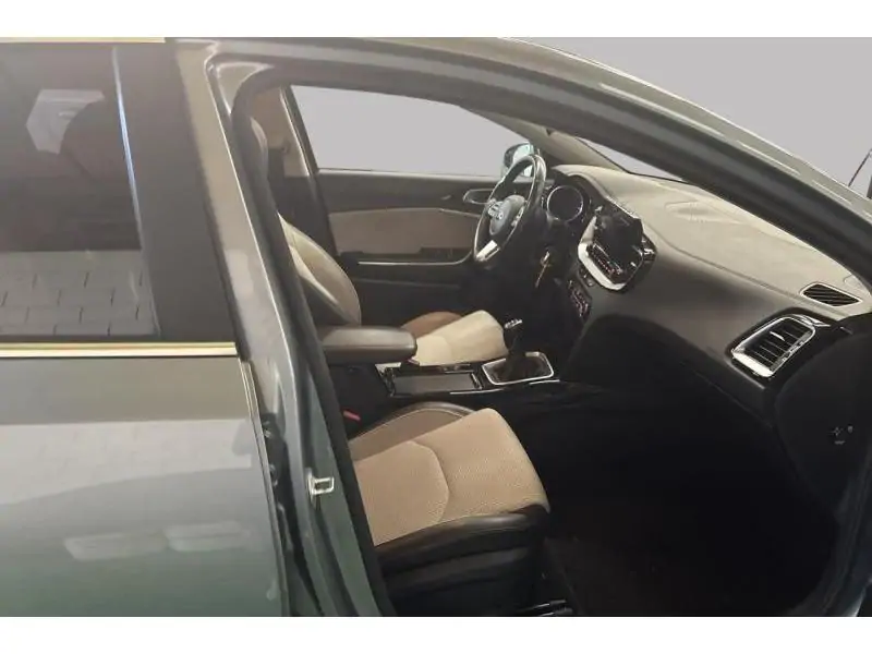 Occasion Kia XCeed Navy edition GREY 8