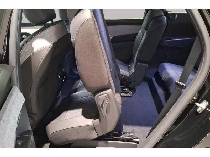 VEHICLE__CONDITION_SERVICE Peugeot 5008 Allure Hybrid 145 e-DCS6 BLACK 21