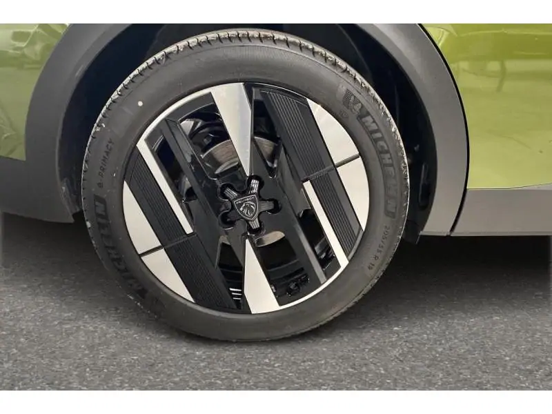 Démo Peugeot 408 GT EXCLUSIVE GREEN 23