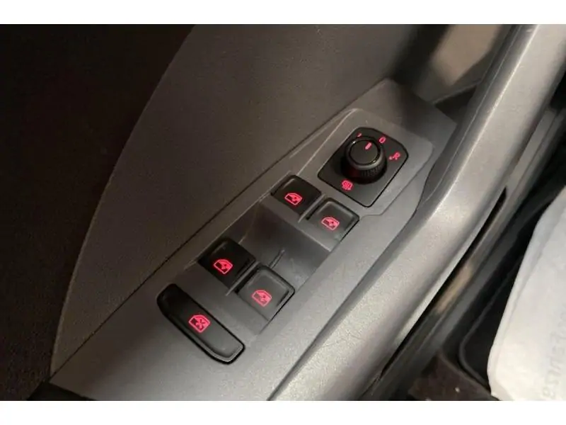 Occasion Volkswagen T-Cross SUV 1.0 TSI MANUAL GREY 17