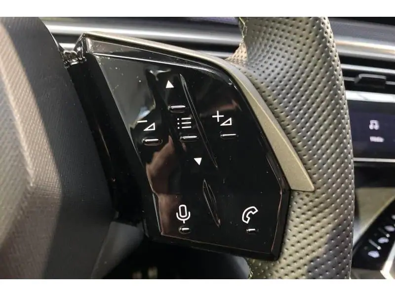 Occasion Peugeot 3008 NEW GT HYBRID GREY 23