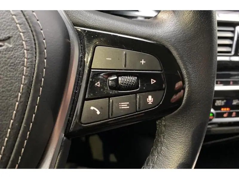 Occasion BMW Serie 5 520 d GREY 25