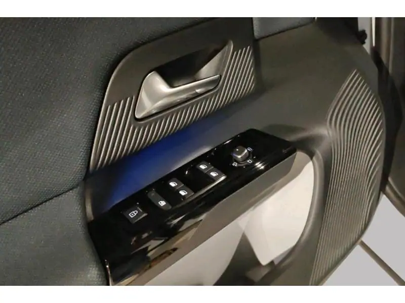 VEHICLE__CONDITION_SERVICE Citroen C5 Aircross Hybrid 145 ch Automatic MAX WHITE 17