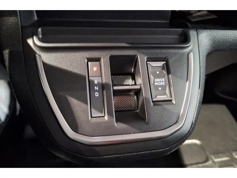 Démo Peugeot Expert Long Dubb.Cab. 180 Full Option GREY 16