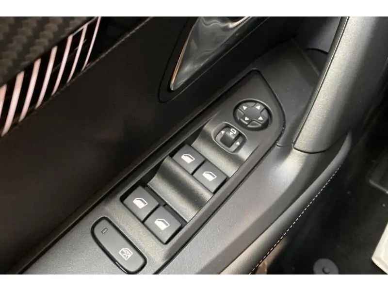 Occasion Peugeot 2008 Allure HYBRID 145 pk GREY 17